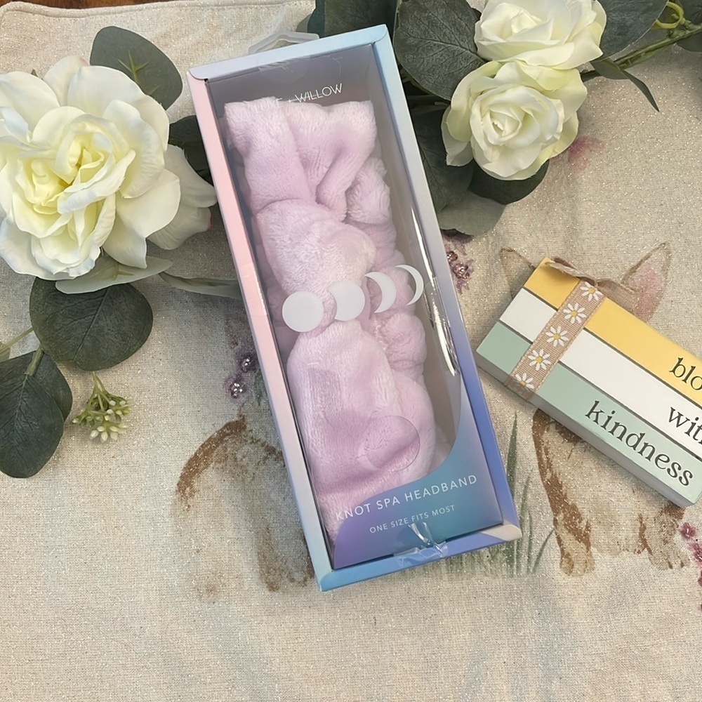 NEW Knot Spa Headband